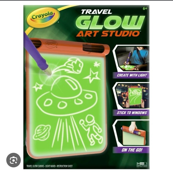Crayola travel glow art studio and chuckle and roar magnetic rainbow draw - Picture 2 of 6